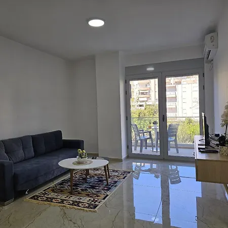 One Bedroom In 001