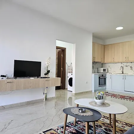 One Bedroom In 001