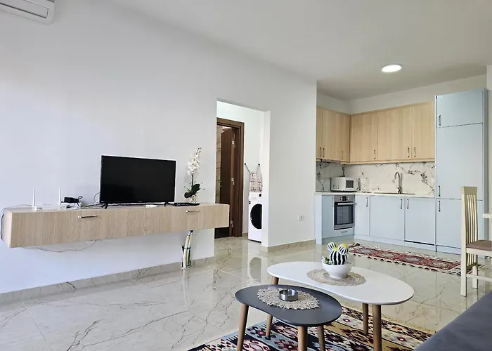 One Bedroom In 001