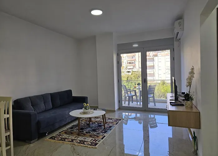 One Bedroom In 001